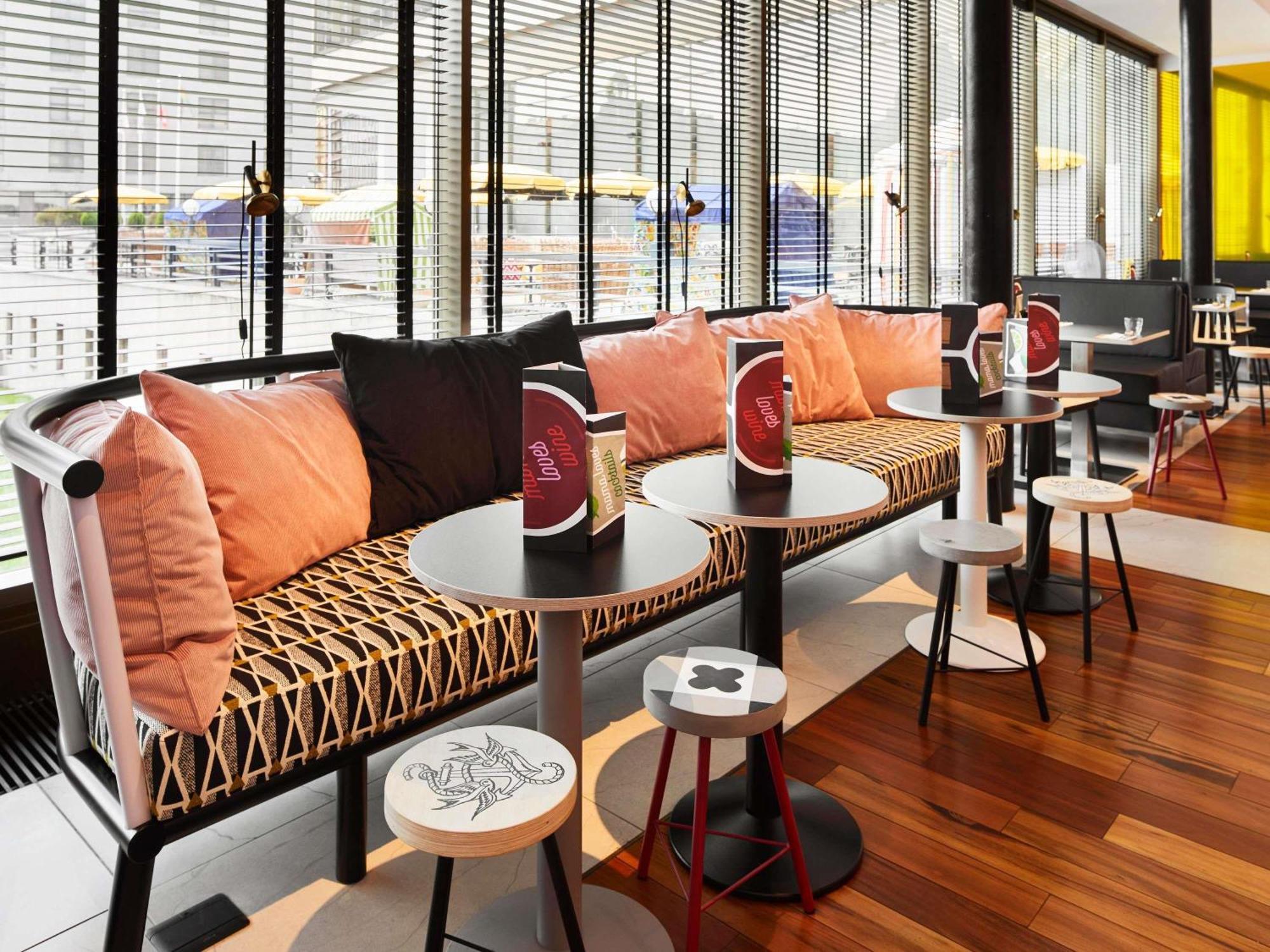 Mama Shelter Hotel